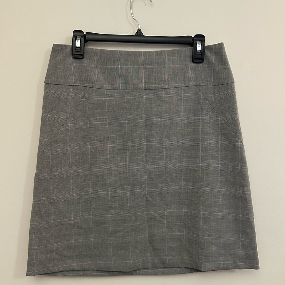 Banana Republic Gray Plaid Pencil Skirt